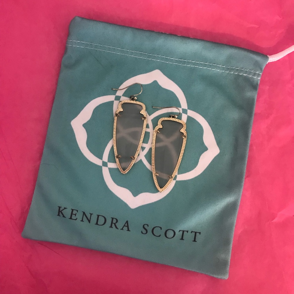 SOLD Kendra Scott Skylar Arrow Head Earrings